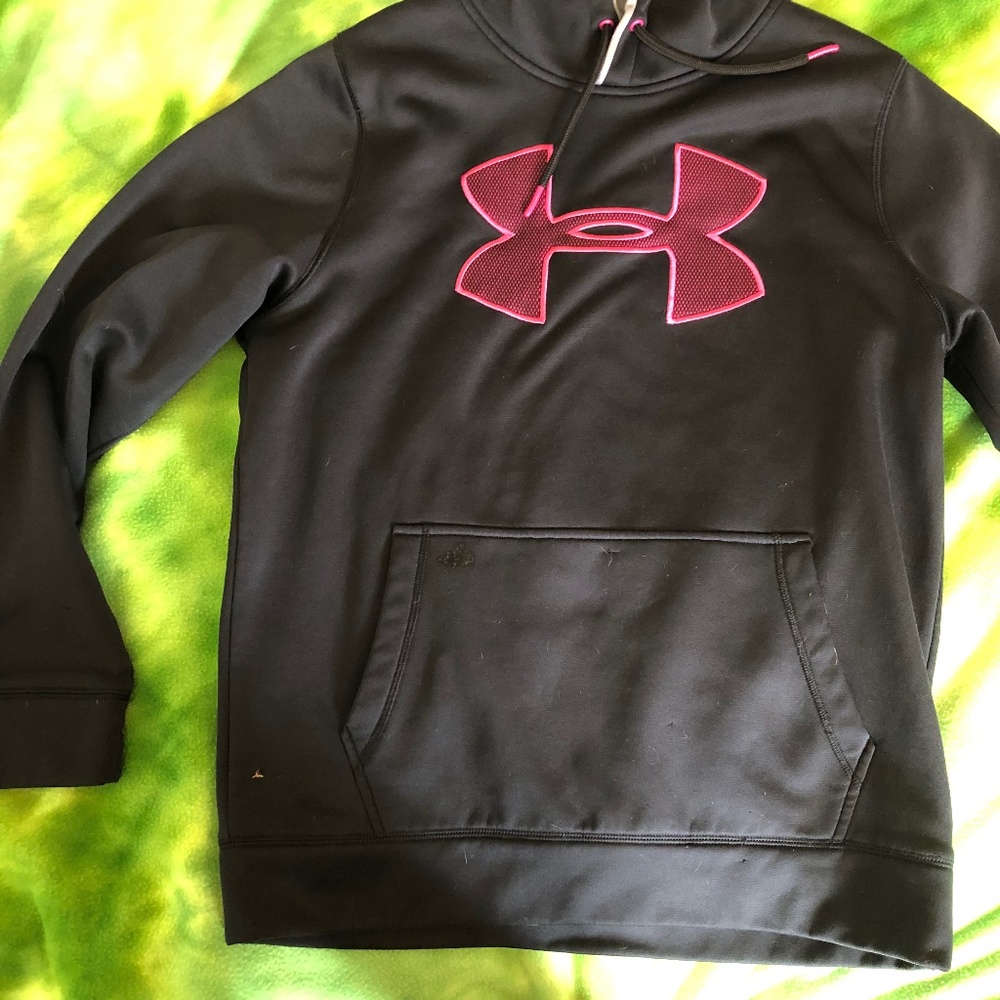 Under armer hoodie